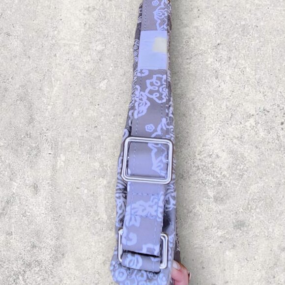 Vera Bradley Collegiate Crossbody - Mississippi State University - Gray - NWT - Picture 4 of 7